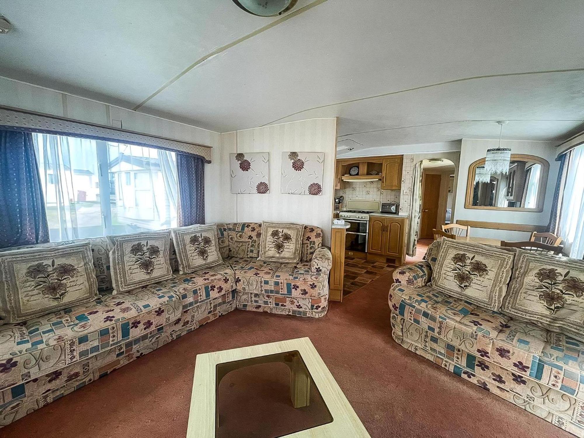 6 Berth Caravan With Decking Nearby Heacham Beach In Norfolk Ref 21047A Hotel Exterior photo